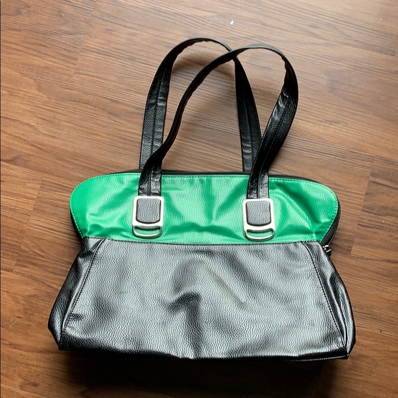 New York and Co. - Picture 2 of 4